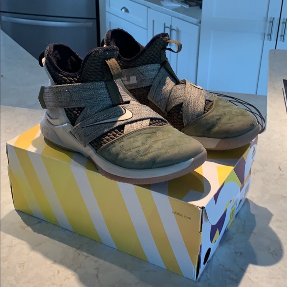 Nike Lebron James Soldier 12 Camo